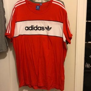 Adidas T-Shirt